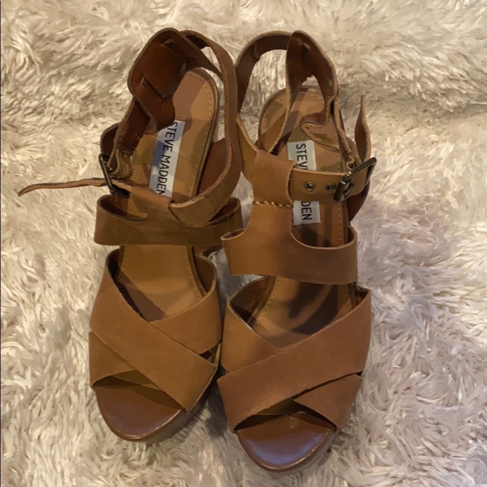Brown chunky heels! - Picture 1 of 4